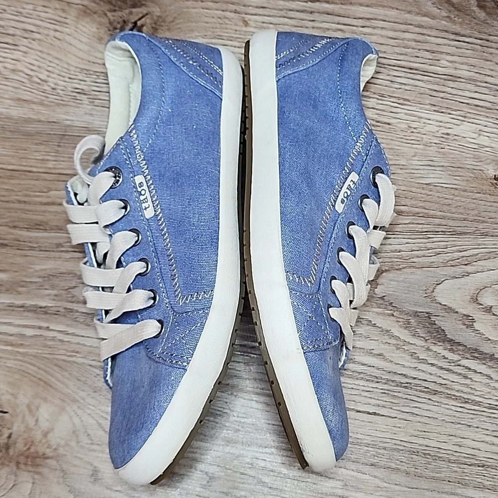 Taos Womens Star Sneakers Light Blue White Trim Size 8 1/2 Tennis Shoes - Picture 6 of 11